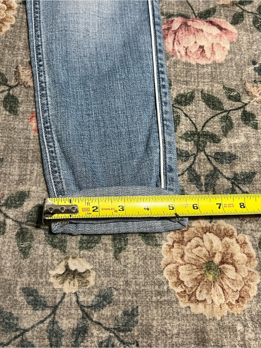 NWT Women’s Stitch Fix cosmic blue love boyfriend lught washed jeans -size 26 - Picture 4 of 13